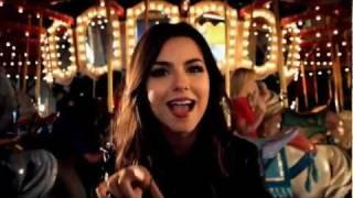 Victoria Justice - Beggin on your knees (HD)