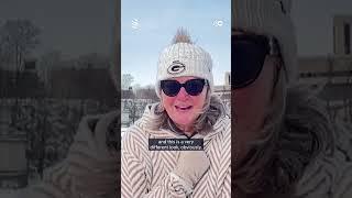 Niagara Falls: surrounded by frost and ice