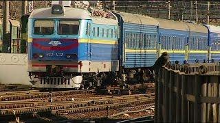 Крым лишился поездов, автоперевозок и международных кредитных карт