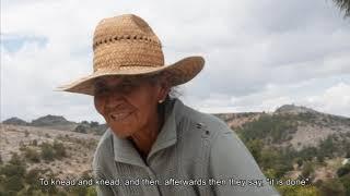 Traditional pottery-making in Santo Domingo Tonaltepec, Oaxaca, Mexico. (English subtitles)