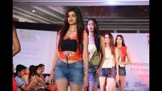 #Model  #RampShow