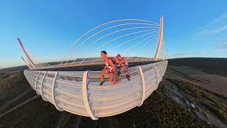 Frickflyers BASE jumping - Millau