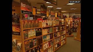 Browsing books at a Borders bookstore in 2000