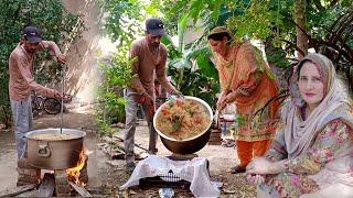 Traditional Routine of Distribution of Alms in The Village | Village Sham