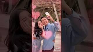 Anh Tú & LyLy ôm nhau selfie cực tình tứ