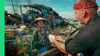 Magical  FLOATING MARKET TOUR in Cai Rang, Vietnam! (Bun Thit Nuong and Water Banh Mi??) Day 4
