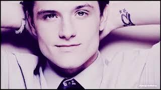 Josh Hutcherson Whistle (mini loop)