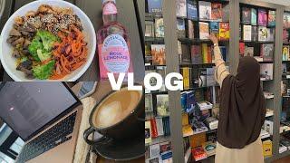 FRIDAY VLOG | muslimah college student, studying for exams, cooking, summer drinks, Jummuah prayer