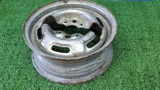 Home handyman made a spiffy homemade craft out of an automobile wheel.