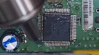 removing and soldering a large smd qfp64 ic with quick station hot air rework