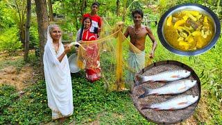 পুকুর থেকে মাছ ধরে বাগানের পেঁপে দিয়ে এক স্বাস্থকর রান্না | Fishing rui fish & cooking with Papaya