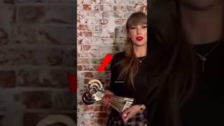 Travis Kelce CAUGHT RECORDING Taylor Swift for the iHeartRadio Music Awards Speech...