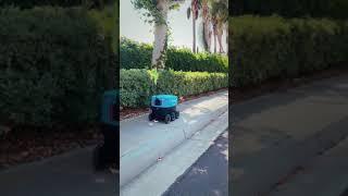Amazon robot Scout deliveries us packages