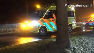 Auto frontaal op boom in Papenvoort