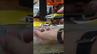 An interesting mechanism for breaking off the blades of the construction knife #Stanley Fatmax