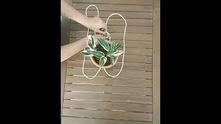 Réaliser un vase suspendu avec une corde soi-même. #bricolage #idees #ideas #astuces #diyideas #diy