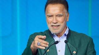 GeilArnold Schwarzenegger macht die Grünen fertigHasta la Vista ihr Kloppis 
