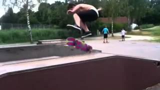 Kickflip to BS 50-50