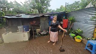 Así es la Realidad EN EL SALVADOR  / Vive en extrema pobreza  PIDE AYUDA URGENTE 