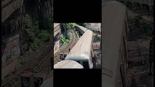 D train Turning at 38 Street Curve Open-Cut