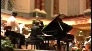 Mikhail Oussov plays S. Rachmaninov, piano concerto nr. 2 part 1