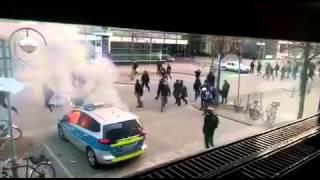 Blockupy-Proteste: Angriff auf das Erste Polizeirevier Frankfurt