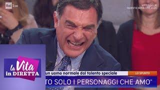 La risata irrefrenabile di Tiberio Timperi - La vita in diretta 12/03/2019