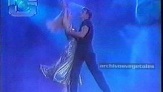 Patrick Swayze dancing with his wife Lisa