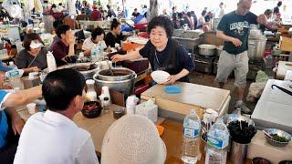 Korean Traditional Market Noodle Grandmother (Kalguksu) Korean Street Food