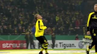 Kaugummi Kunst von BVB Youngster Felix Passlack