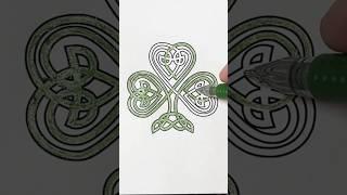 Glittery Green Shamrock Celtic Knot #shorts