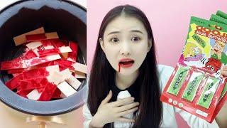 The Chewing Gum Makes You Bloody After You Eat It! | Funny Playshop | Prank Challenge