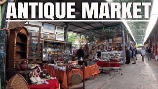 El Cisne Antique Market - Benidorm