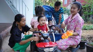 5 lovely children : Happy and peaceful life of countryside family have dinner together