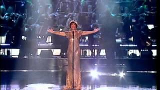 Shirley Bassey at the 2005 Royal Variety Performance