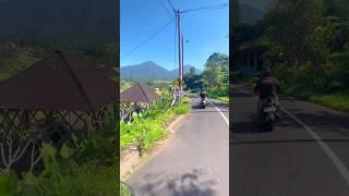 Turing melewati persawahan di Desa Soka Jatiluwih Tabanan Bali #motovlog #bali #sawah #jatiluwih