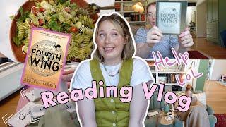 cozy reading vlog: I read fourth wing.... and hated it lol