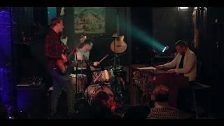 Hexatonic Safari (live at Christiania Jazz Club) - Emil Savery Trio