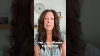 What is the Difference Between Dysfunctional and Toxic Behavior