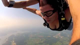 Stacie from Alabama soars with the Chattanooga Skydiving Company!