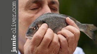 How to clean sea bream with Gennaro