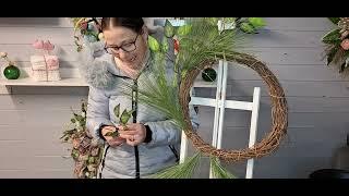 How to make an Artificial all year round Wreath