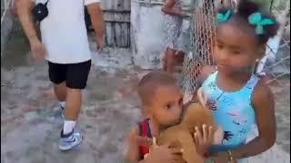 Feliz por lograr una donación más para los niños y jóvenes gracias al apoyo de un seguir d los EE.UU