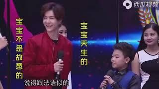 ️Yibo is so talented! Here, he was an interpreter and translated Korean to Chinese in Day Day Up