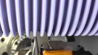 Liebherr - Flexibles Abrichten mit Formrolle auf der Wälzschleifmaschine