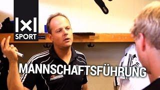 Fußballtrainer Daniel Weber - Mannschaftsführung