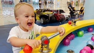 Vlad e Niki exploram centros de jogos e playgrounds para crianças