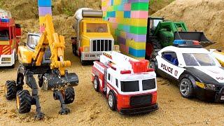 Construction vehicles transformers with car garage toys