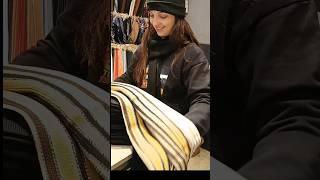 Además de cintos, en los locales vendemos otros accesorios! bufandas y gorros súper abrigados ️️