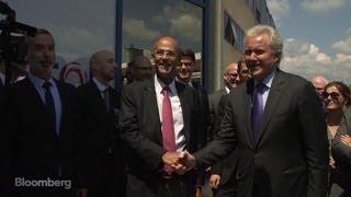 Jeffrey Immelt Celebrates with Alstom CEO in France